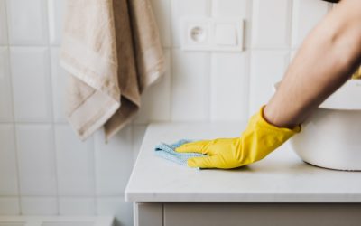 An Easy Guide to Moving Into and Cleaning Your New Home
