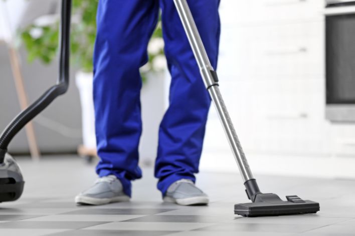 What To Expect When Booking a Professional Cleaning Service